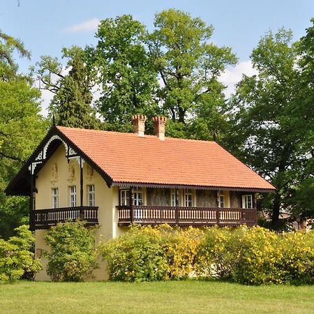 Kavalierhaus Im Rhododendronpark Kromlau Gablenz ภายนอก รูปภาพ